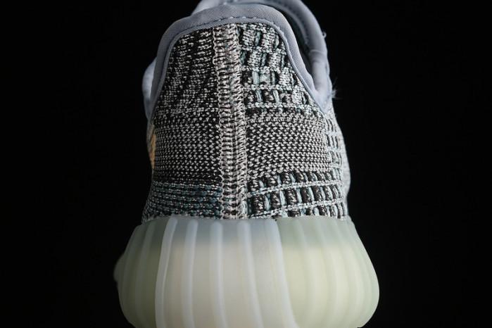 KIDS YEEZY SHOES