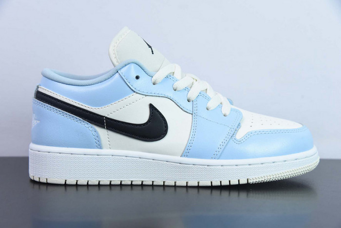 Jordan 1 Low Ice Blue Black (GS) - 554723-401