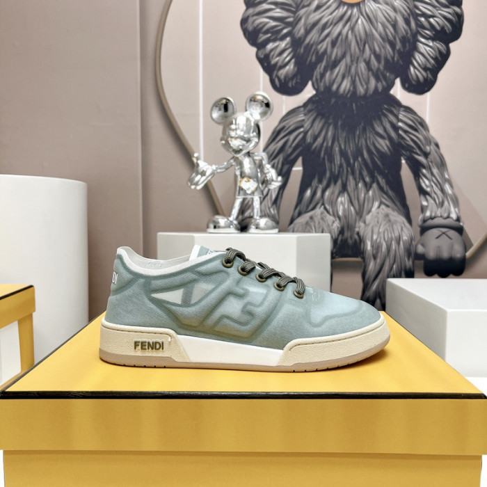 FENDI SNEAKERS