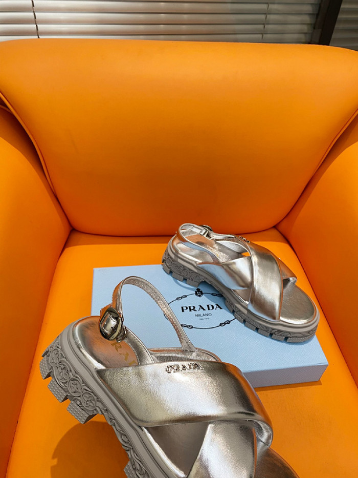 PRADA SLIDE