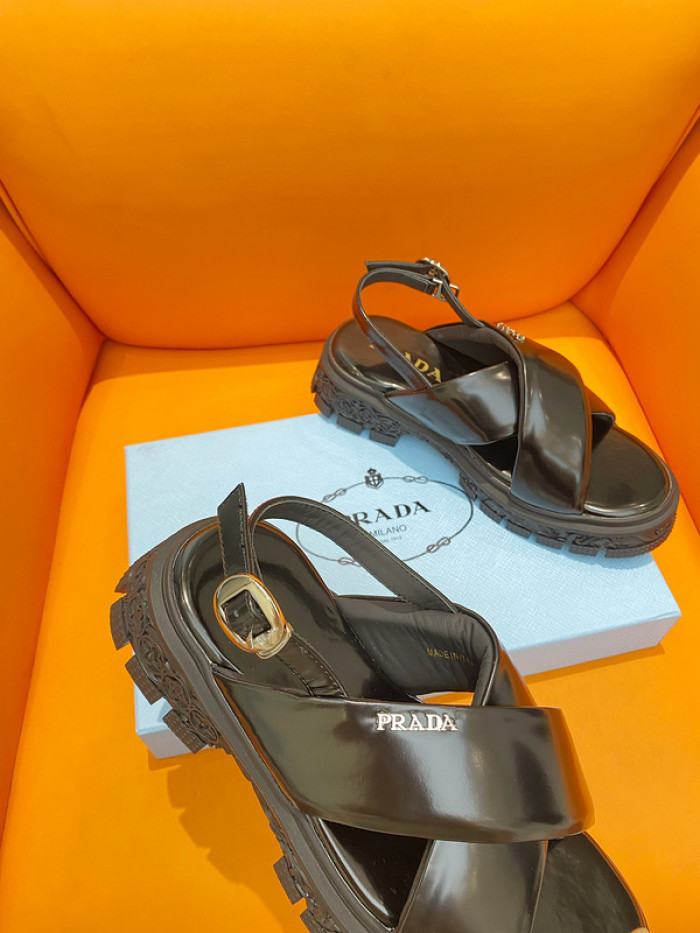 PRADA SLIDE