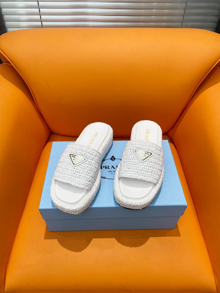 PRADA SLIDE