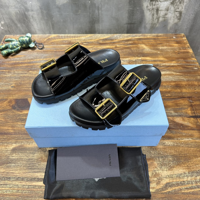 PRADA SLIDE