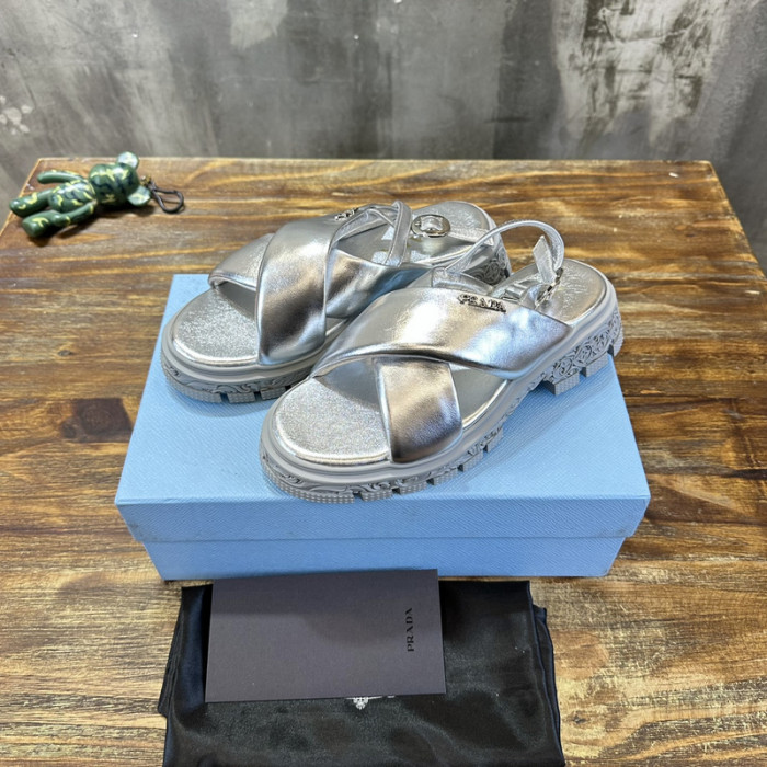 PRADA SLIDE