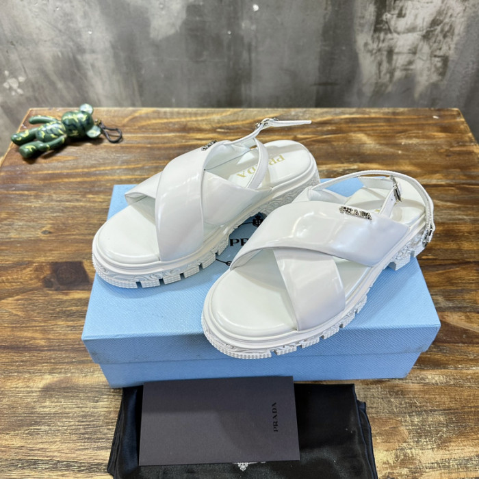 PRADA SLIDE