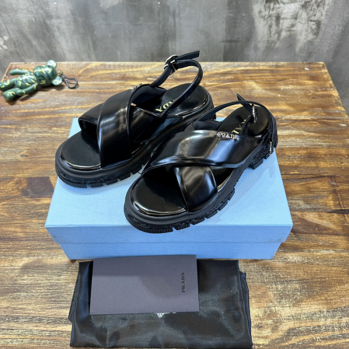PRADA SLIDE