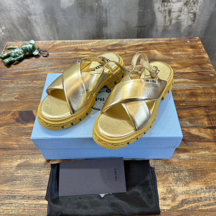 PRADA SLIDE