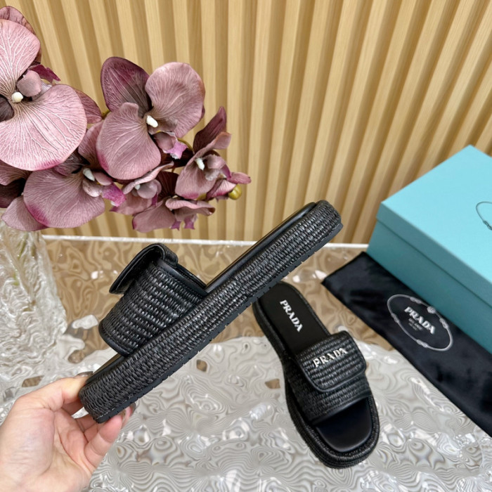 PRADA SLIDE