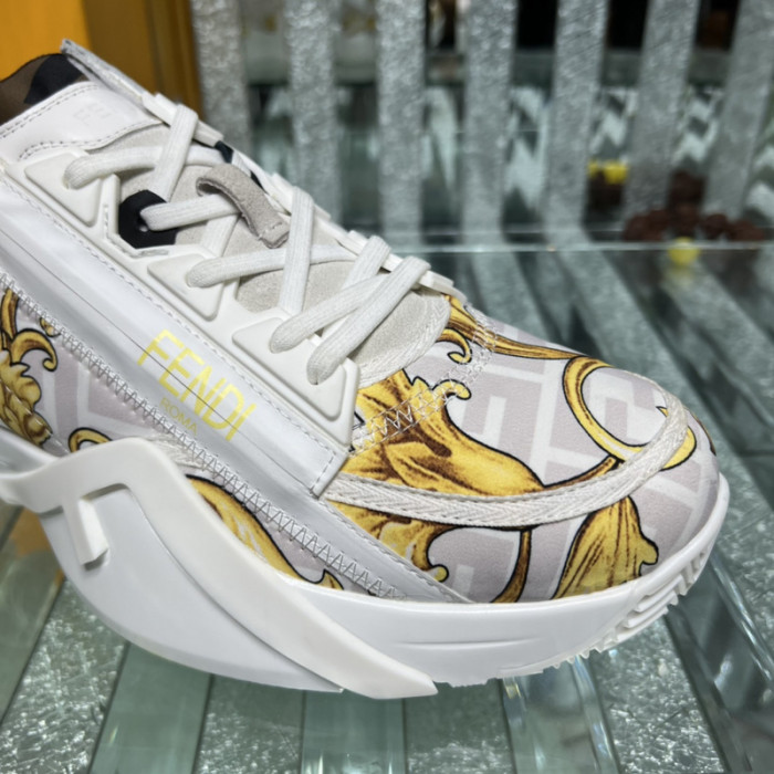 FENDI SNEAKERS