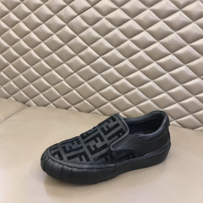FENDI SNEAKERS