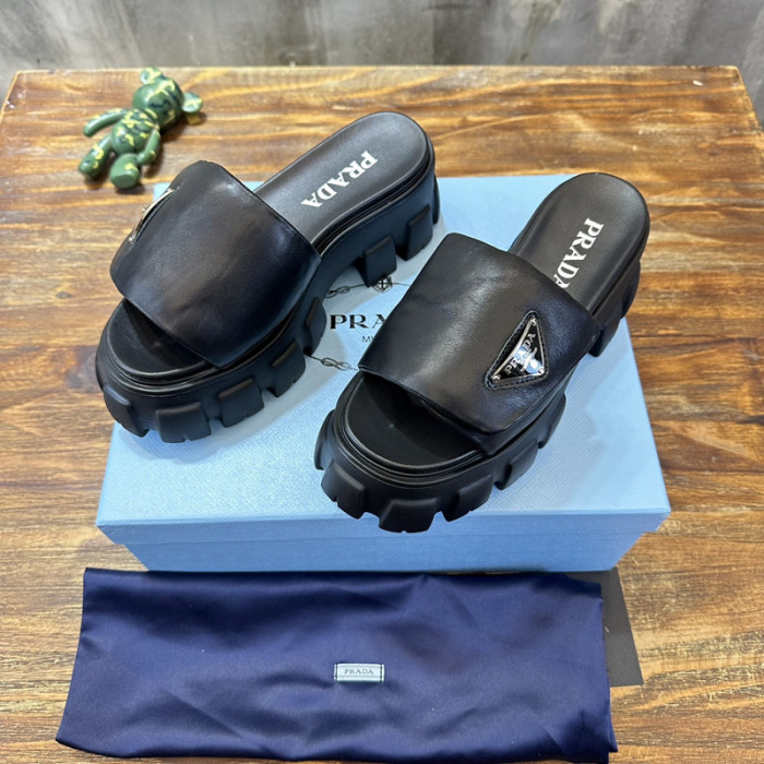 PRADA SLIDE