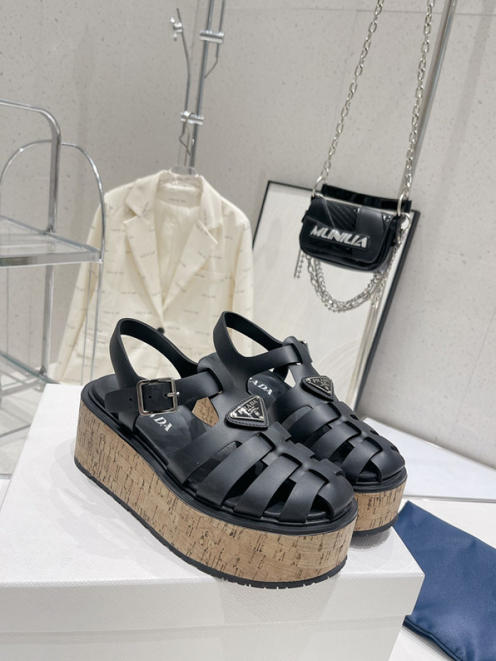 PRADA SLIDE