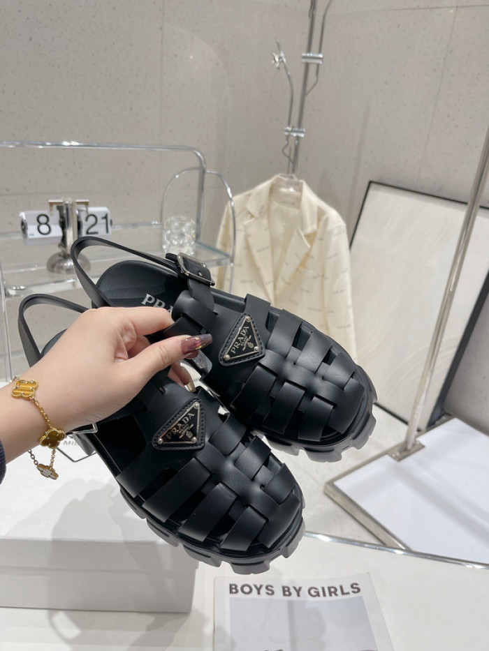PRADA SLIDE