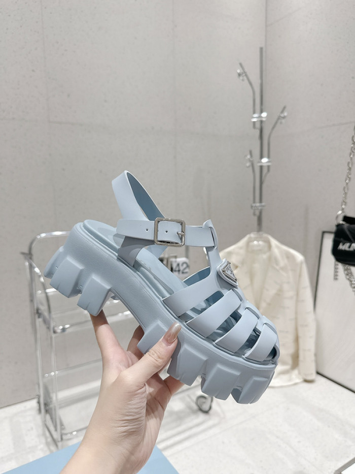 PRADA SLIDE