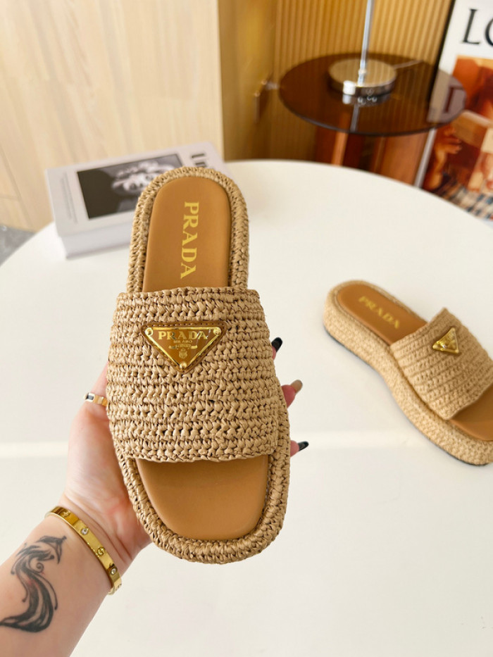 PRADA SLIDE
