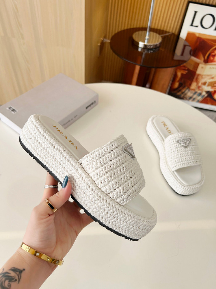 PRADA SLIDE