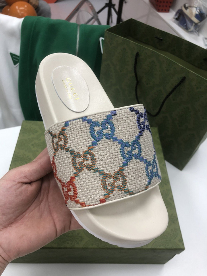 GCI GG Slide Sandal