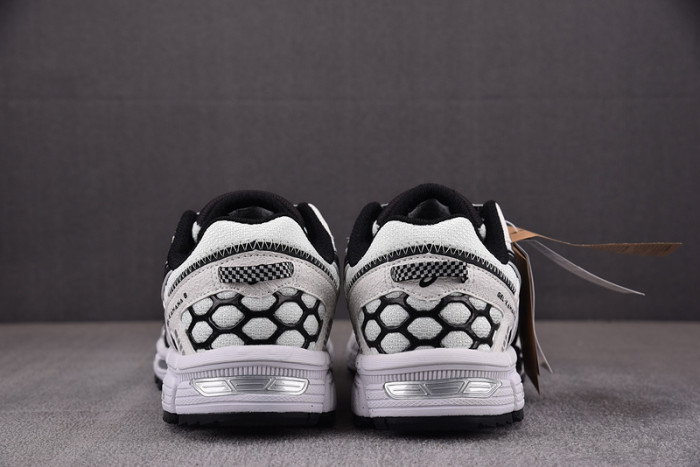 ASICS Gel-kahana 8 White/Black 1011B133-100
