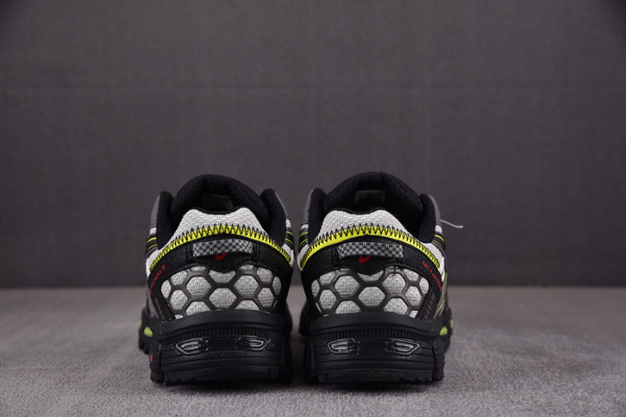 ASICS Gel-Kahana 8 Grey/Black 1011B109-026