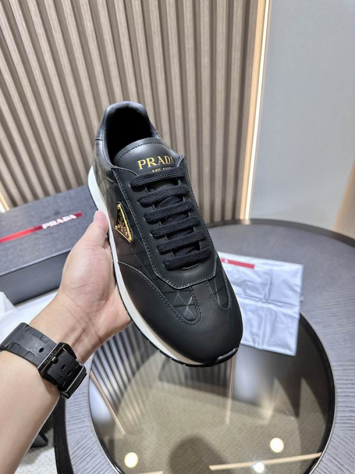 PRDA Sneaker