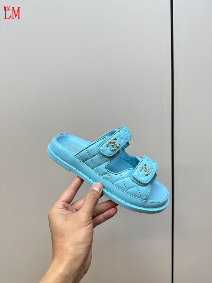 CN Slide Sandal