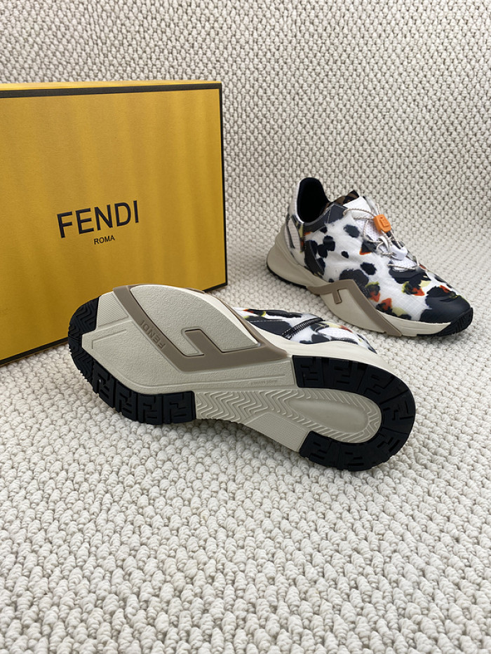 FENDI SNEAKERS