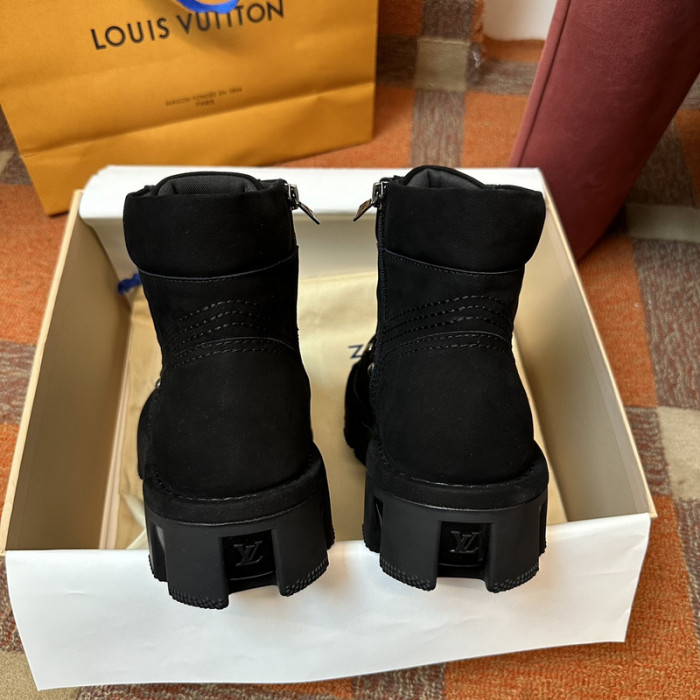 LUSV SNEAKERS