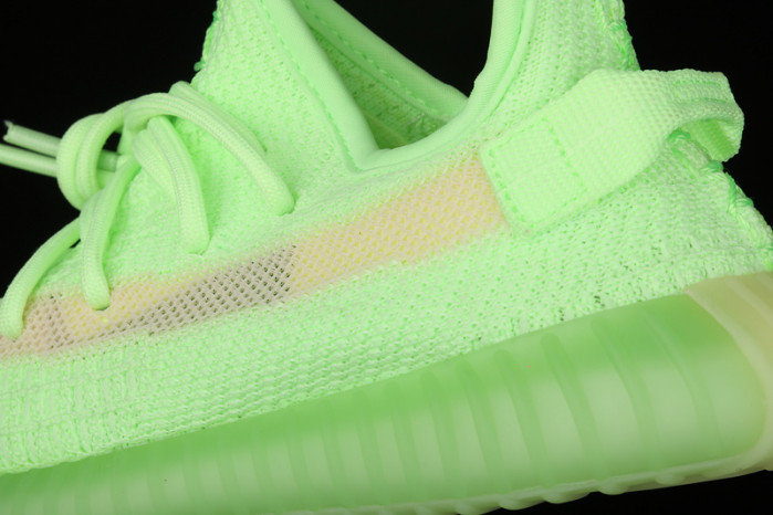 KIDS YEEZY SHOES