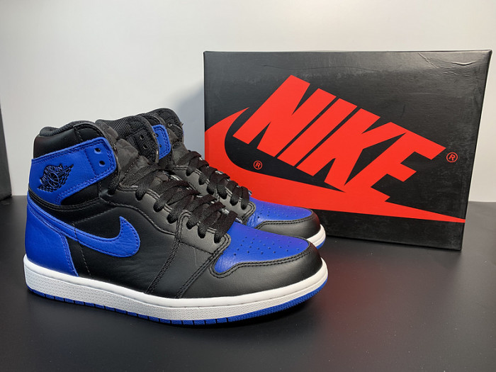 ALEXMQ Sneakers