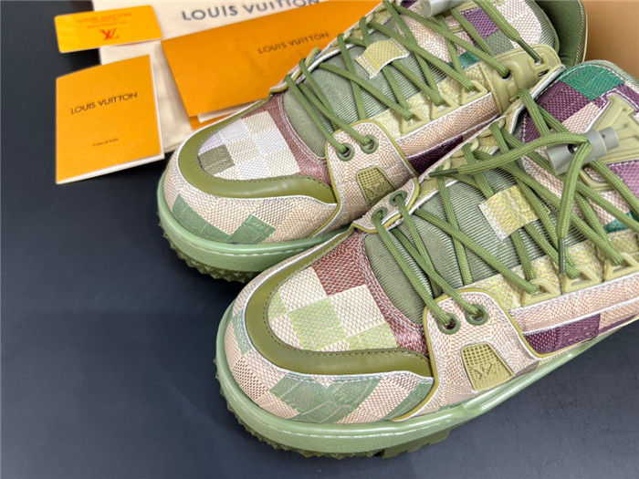 LUSV SNEAKERS