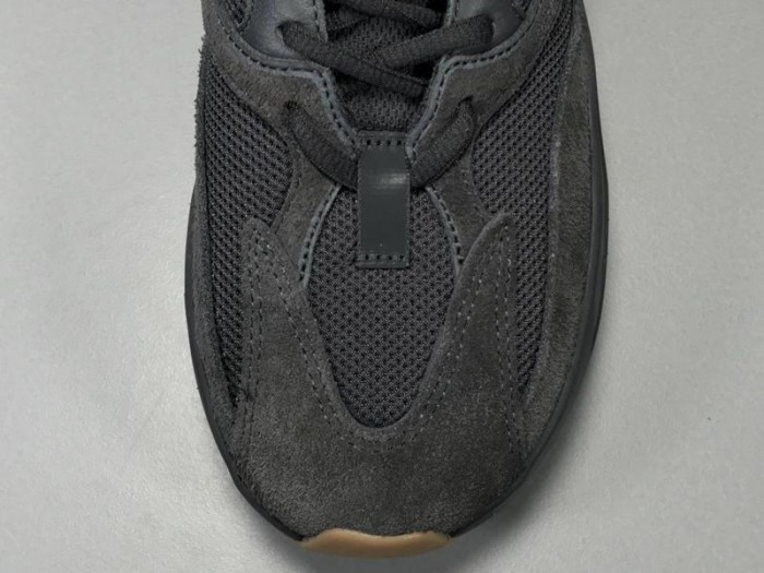adidas Yeezy Boost 700 Utility Black FV5304