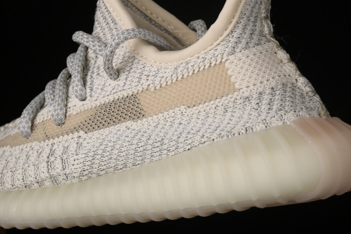 KIDS YEEZY SHOES