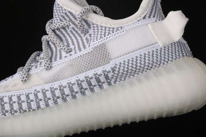 KIDS YEEZY SHOES