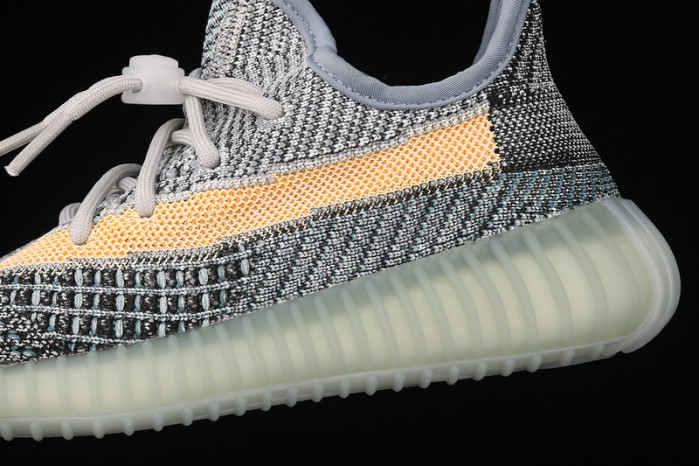 KIDS YEEZY SHOES