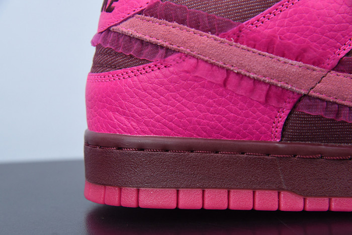 Nike Dunk Low Valentine