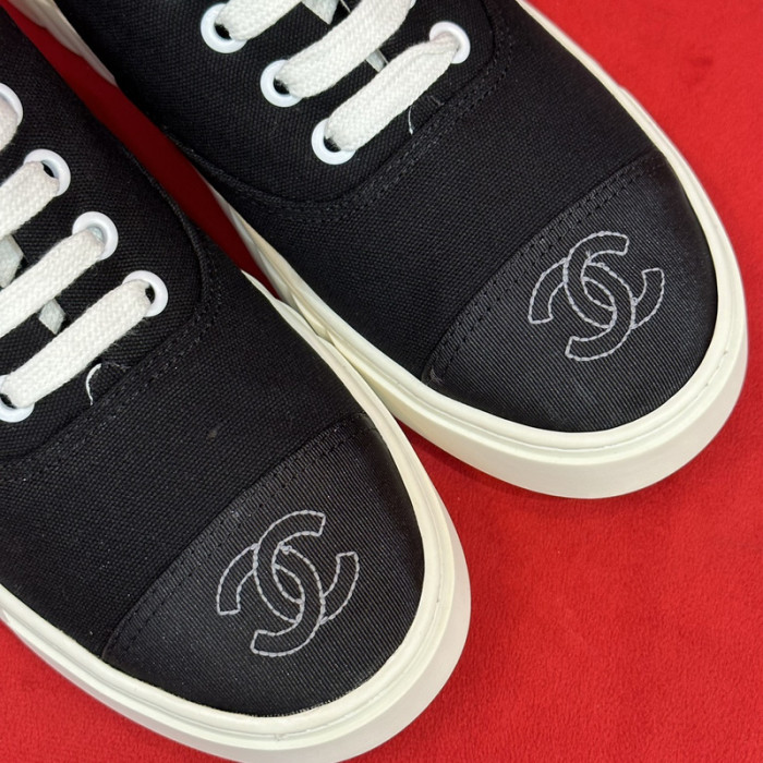 CHNL Sneaker