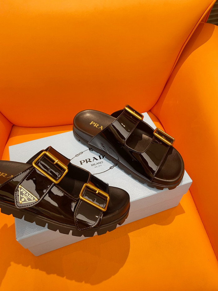 PRADA SLIDE