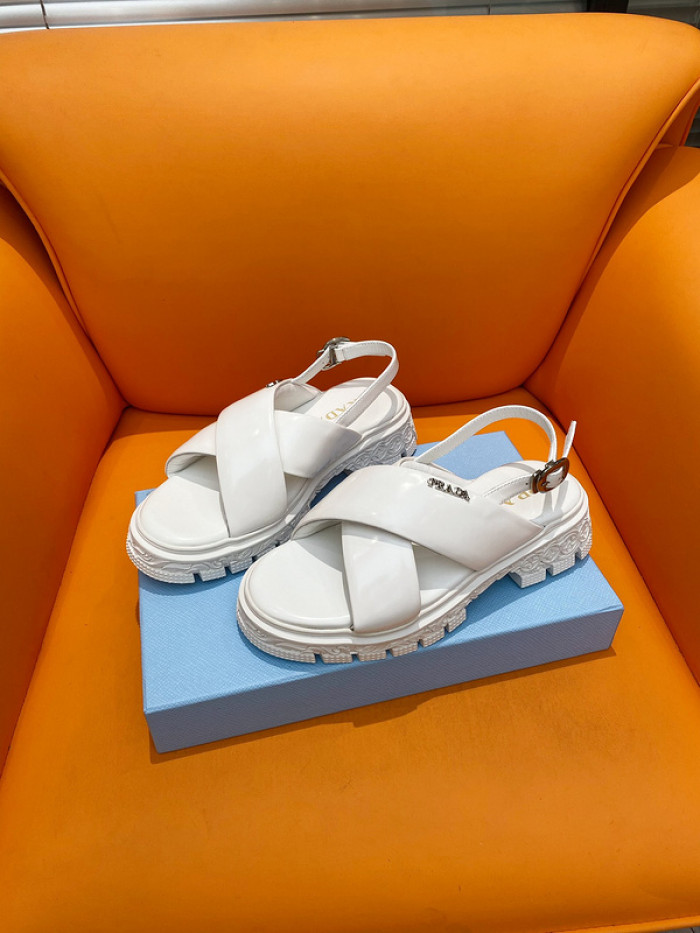 PRADA SLIDE
