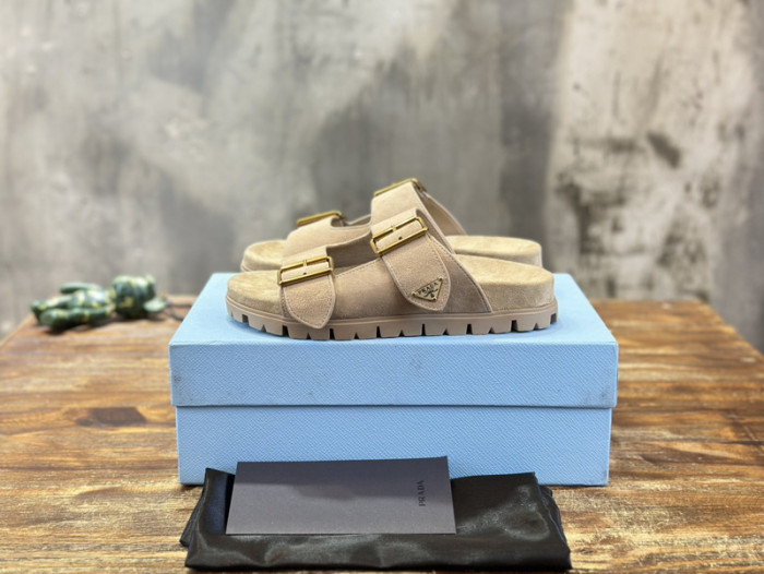 PRADA SLIDE