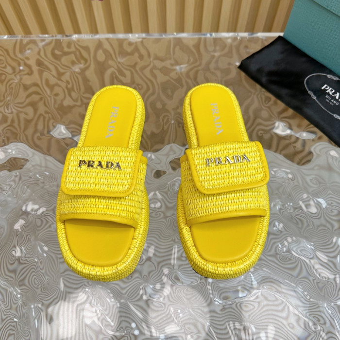 PRADA SLIDE