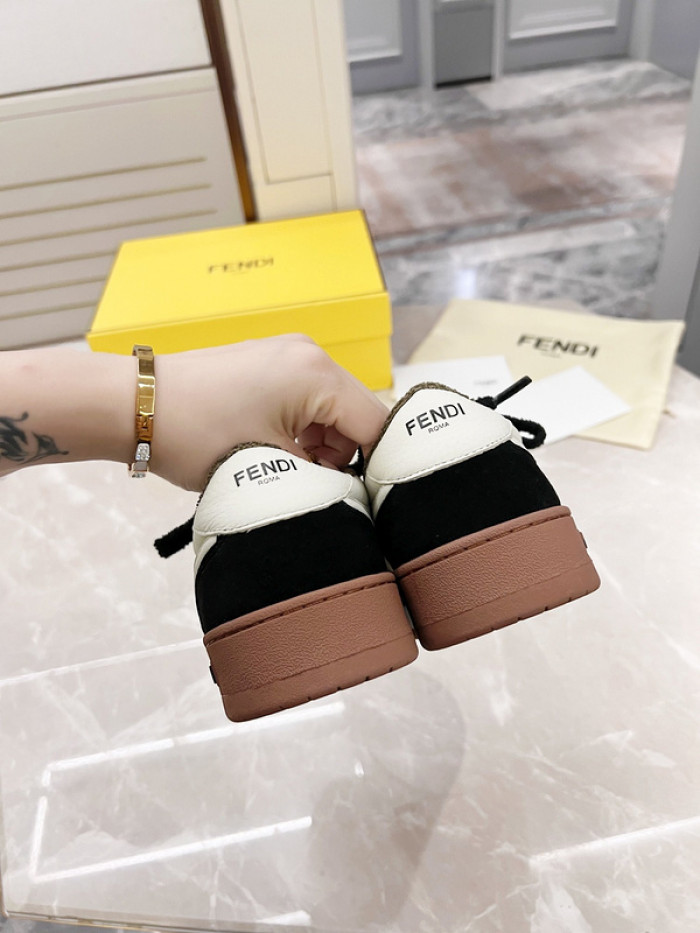 FENDI SNEAKERS