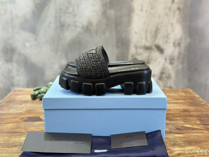 PRADA SLIDE