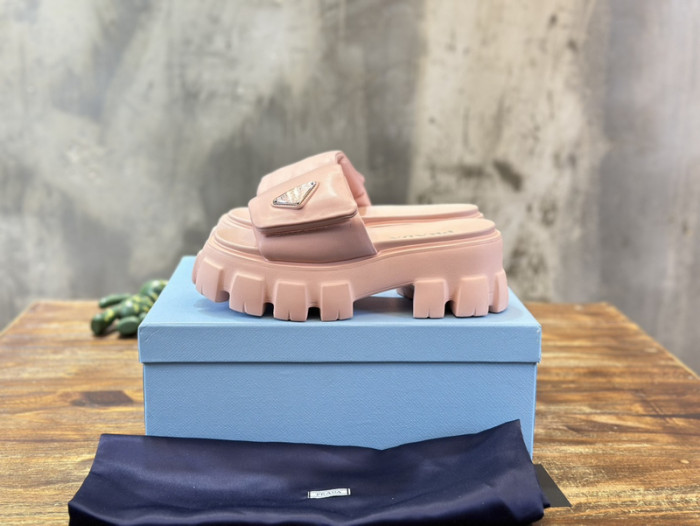 PRADA SLIDE