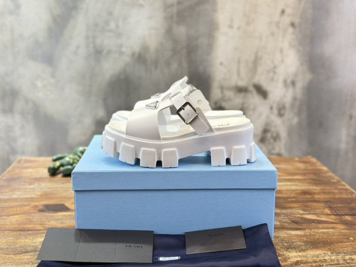 PRADA SLIDE