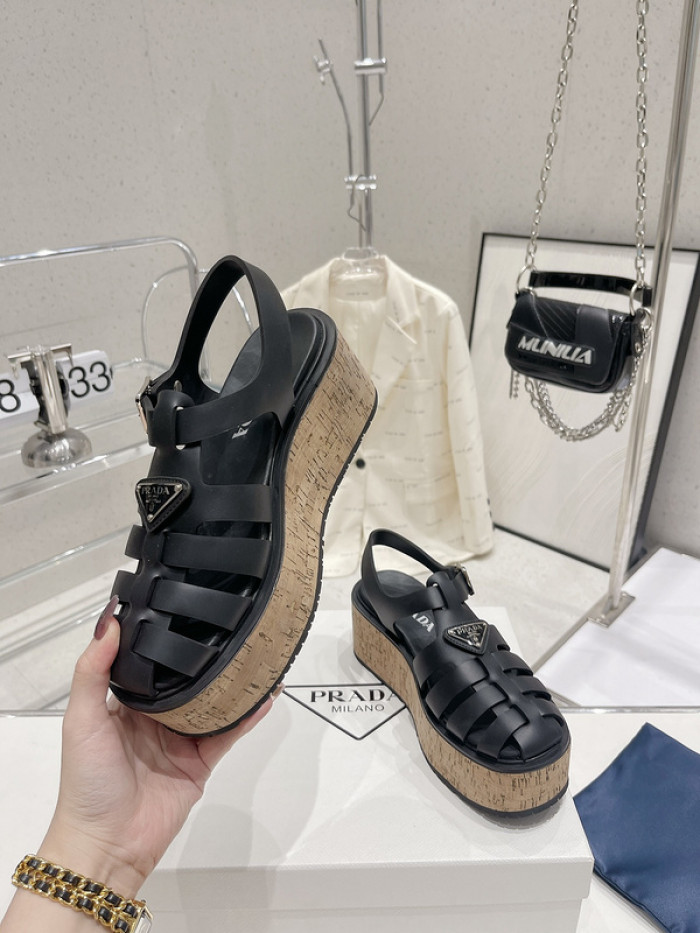 PRADA SLIDE