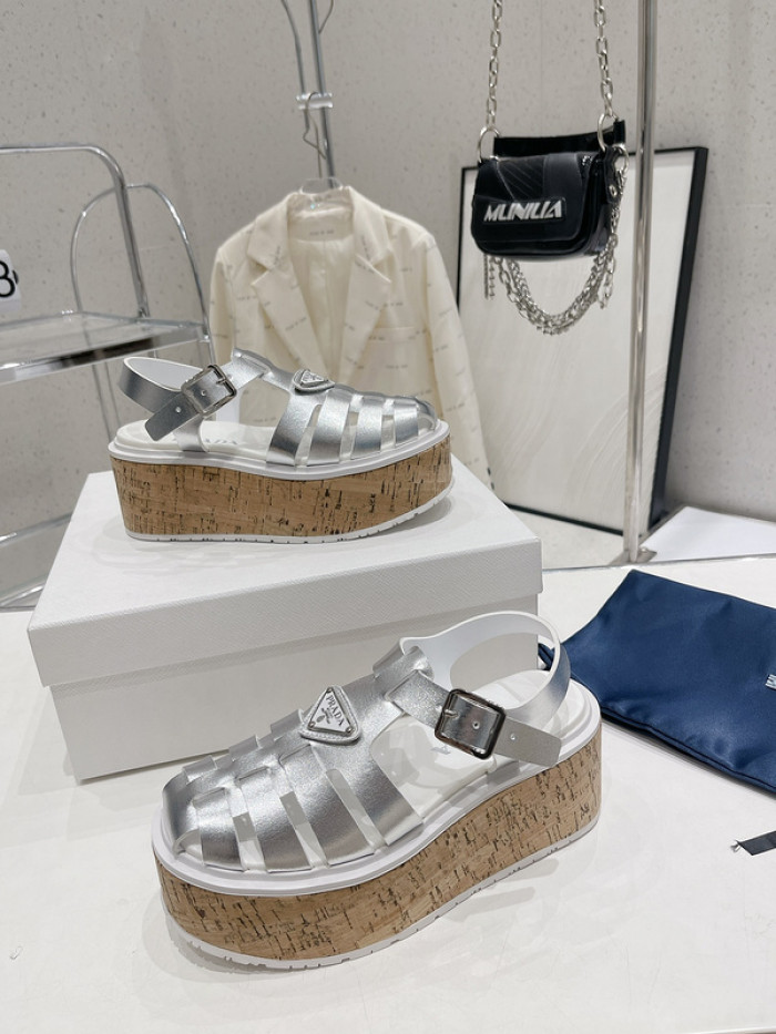 PRADA SLIDE