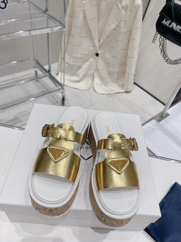 PRADA SLIDE