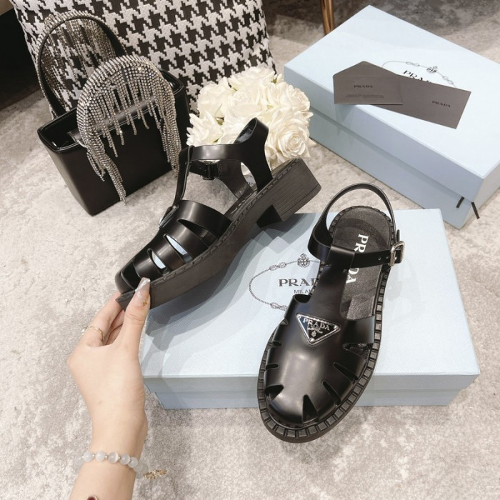PRADA SLIDE
