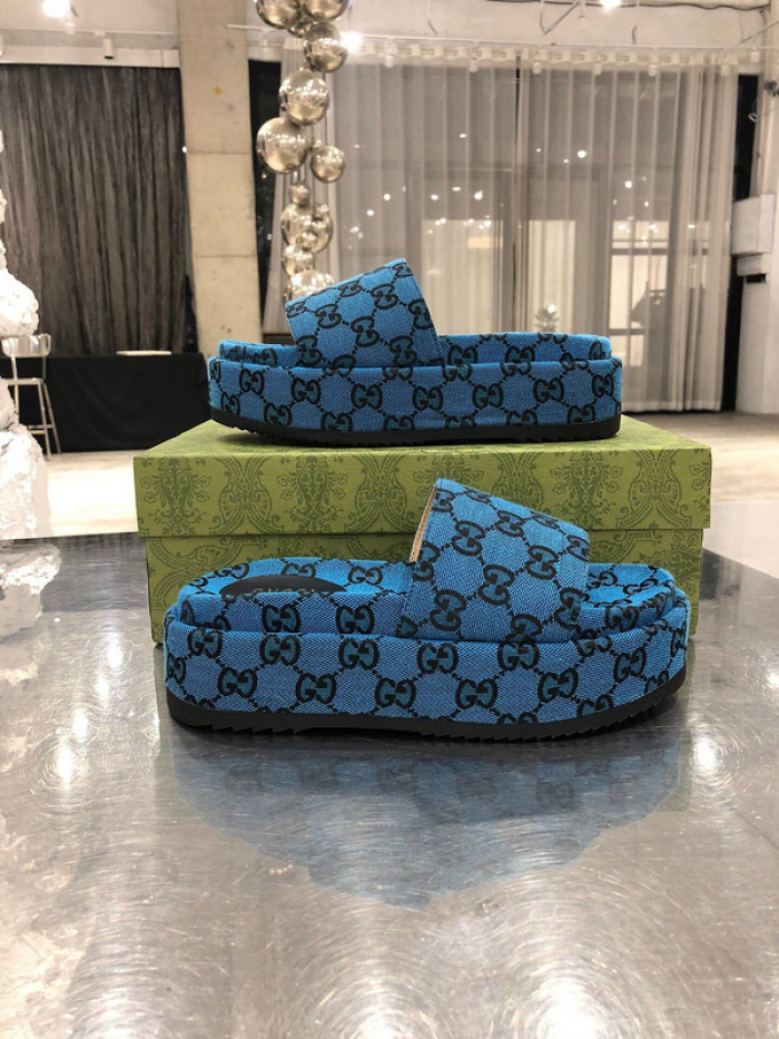 GCI GG Slide Sandal
