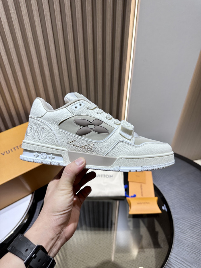 LUSV SNEAKERS